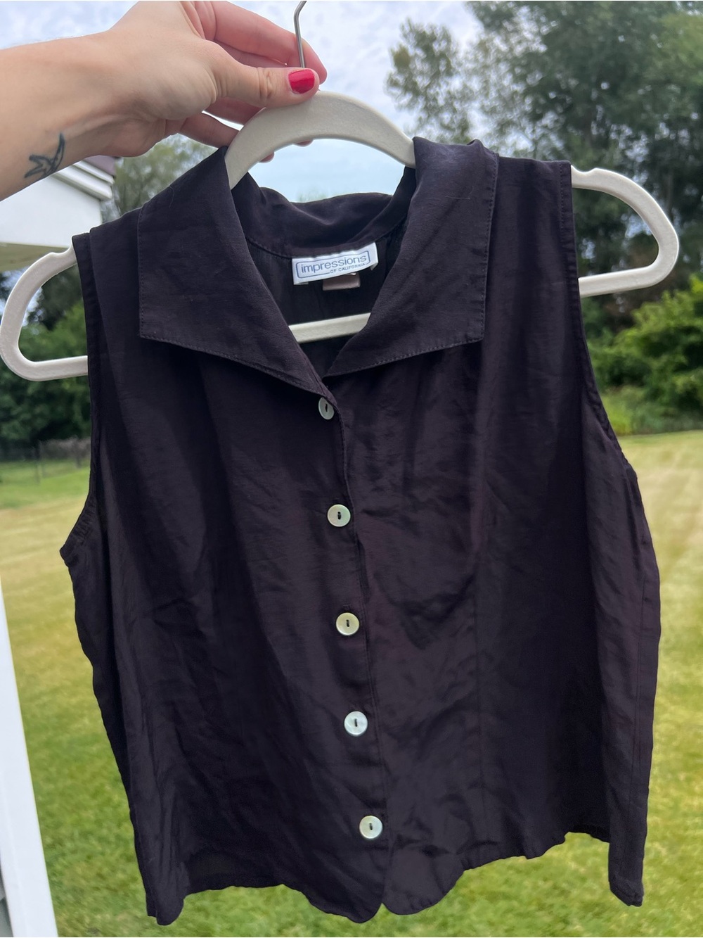 Vintage Impressions of California Black Sleeveless Button Front Top Collar/small